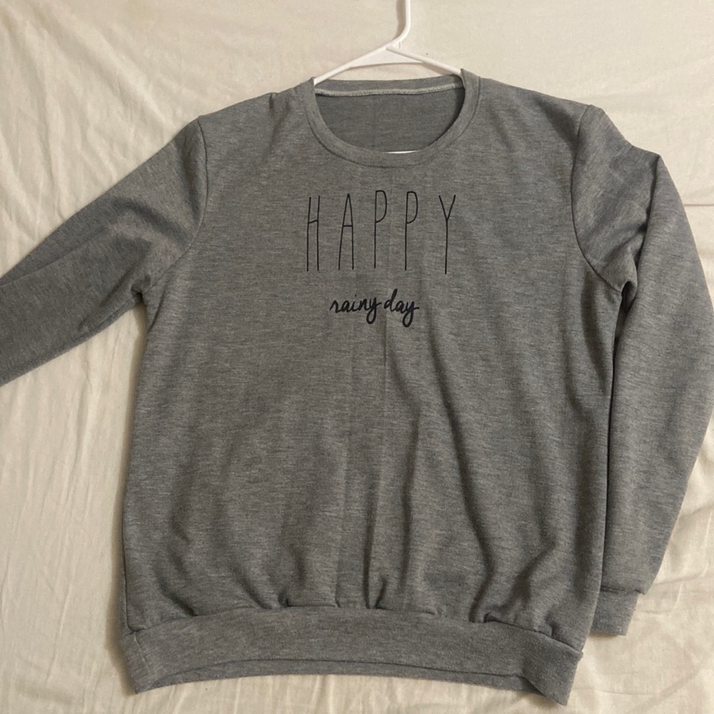 grey sweater ‘happy rainy day’